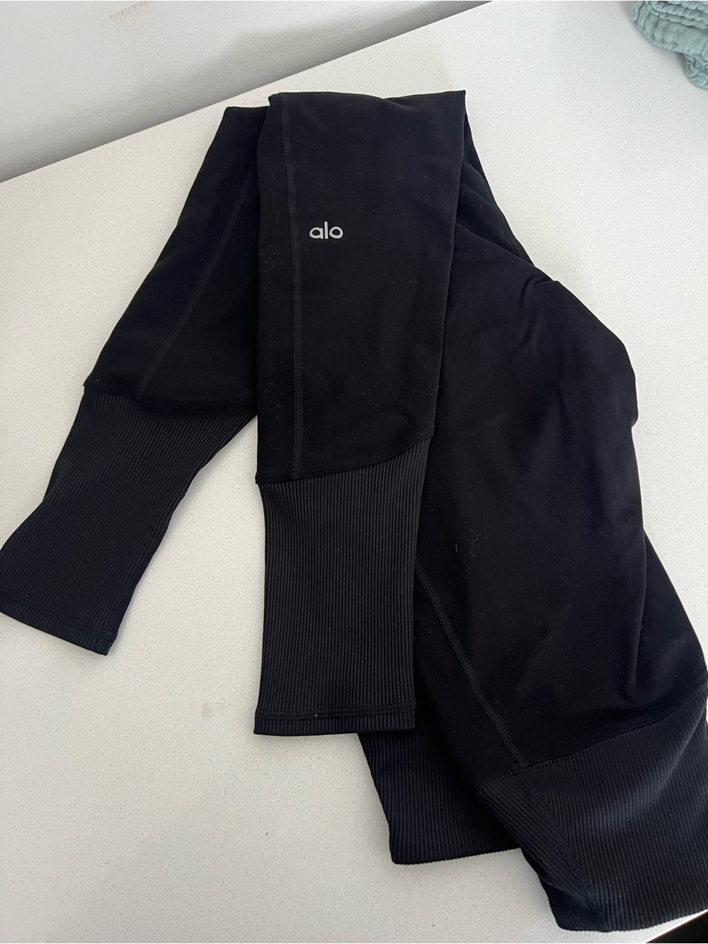 ALO Yoga Black Leggings with Ribbed Ankles